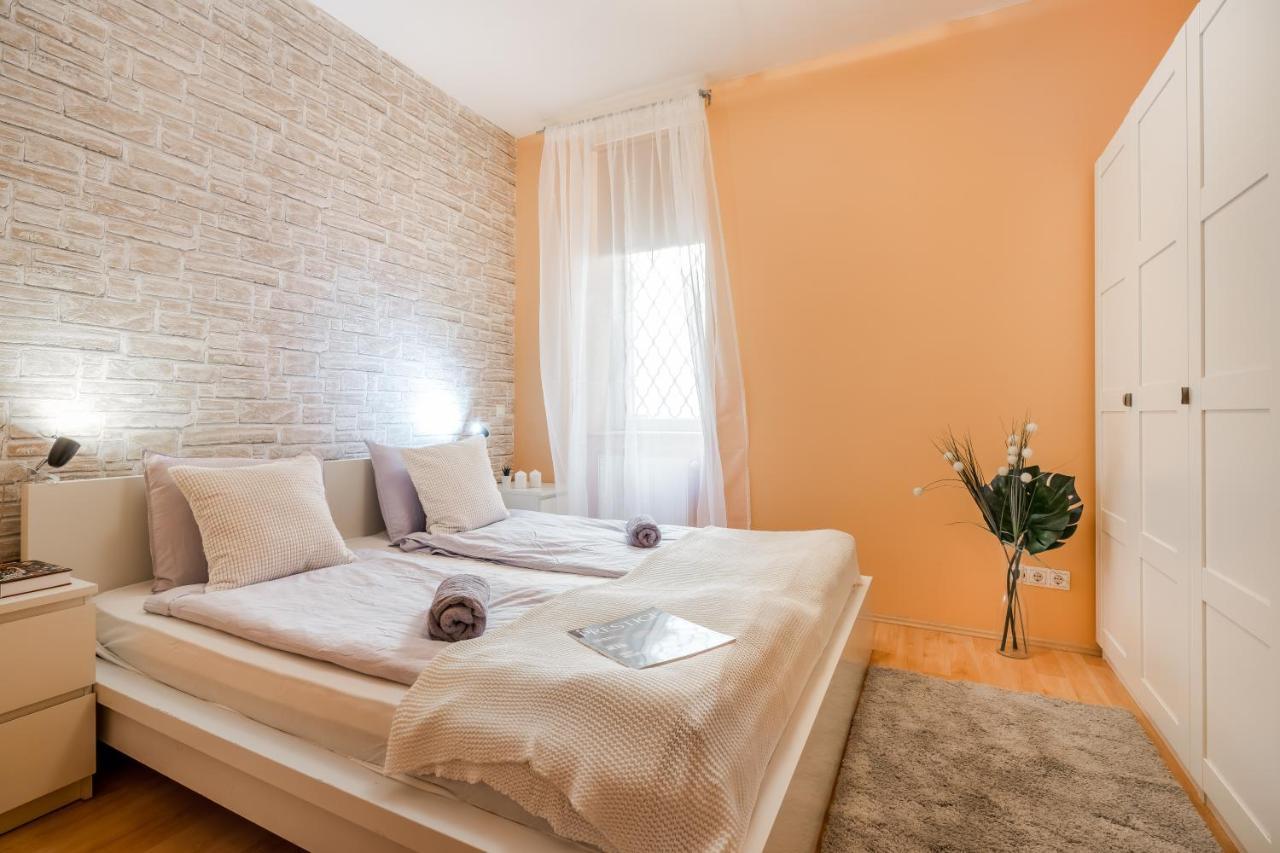 Central Premier Apartment Budapest Luaran gambar