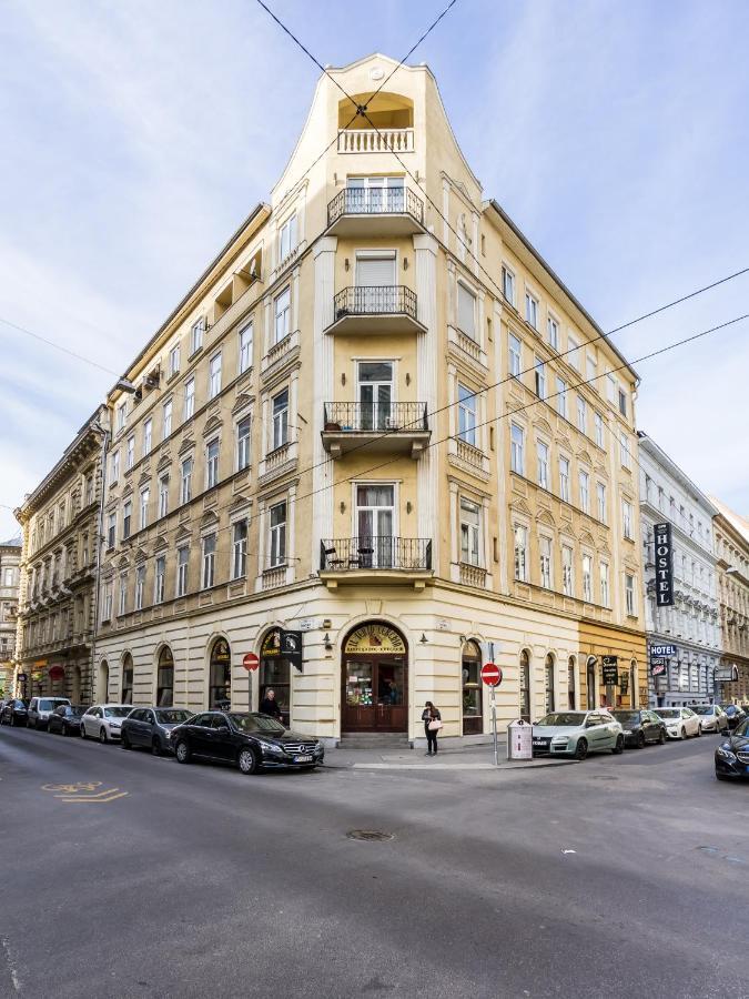 Central Premier Apartment Budapest Luaran gambar